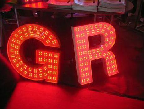  桐庐LED发光字常见的安装误区。